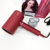 Професійний фен для волосся VGR V-431 потужністю 1600-1800 Вт із режимом холодного повітря. Колір: червоний. Зображення №7