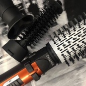 Фен Щетка Gemei Gm-4828 Браш Стайлер Вращающаяся Расческа Для Брашинга, Фен щетка 3 в 1, Фен браш Gemei. Изображение №4 Фен Щетка Gemei Gm-4828 Браш Стайлер Вращающаяся Расческа Для Брашинга, Фен щетка 3 в 1, Фен браш Gemei. Изображение №4