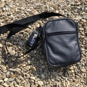 Якісна чоловіча сумка з натуральної шкіри, сумка месенджер, шкіряна барсетка, сумка через плече. Зображення №5