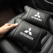 Подушки Mitsubishi з натуральної шкіри, Автоподушки на підголовник + шкіряний брелок з логотипом. Зображення №2