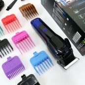 Тример для бороди та тіла, VGR V-013 PROFCOMPLEX тример для стрижки волосся. Колір: синій. Зображення №13