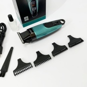 Машинка для стрижки волосся VGR V-975 тример для бороди та вусів. Колір: зелений. Зображення №6