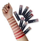 Помада для губ Parisa Cosmetics матова Stay Matte L-08PC № 02 Warm beige. Изображение №7