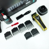 Машинка для стрижки VGR V-015 акумуляторна бездротова професійна 6 насадок. Зображення №18