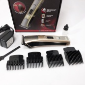 Машинка для стрижки Gemei GM-657 бездротова з комплектом насадок, Перукарські машинки. Зображення №7