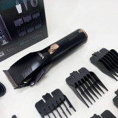 Акумуляторна машинка для стрижки волосся VGR V-280 з дисплеєм та насадками якісна. Колір: чорний. Зображення №8