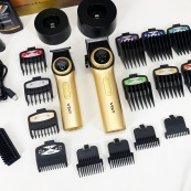Набір VGR 2 в 1 V-001 V-977 GOLD, акумуляторна машинка для стрижки та триммер. Колір: золотий. Зображення №16