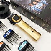 Професійна машинка для стрижки волосся VGR V-001 з дисплеєм 9000 об/хв та 10 насадками. Колір: золотий. Зображення №8