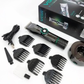 Професійна бездротова машинка для стрижки волосся та бороди VGR V-256, бездротова електробритва. Зображення №18 Професійна бездротова машинка для стрижки волосся та бороди VGR V-256, бездротова електробритва. Зображення №18