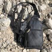 Сумка з натуральної шкіри, слінг чоловічий чорний, барсетка, крос боді, Практична сумка-месенджер. Зображення №23