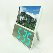 Электронные проводные настольные цифровые часы DS-6608 с фоторамкой, зелёная подсветка. Цвет: белый. Изображение №9