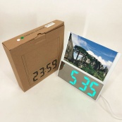 Электронные проводные настольные цифровые часы DS-6608 с фоторамкой, зелёная подсветка. Цвет: белый. Изображение №10