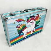 Набор для творчества в алюминиевом чемодане Единорог 145 предметов, чемодан для рисования детский кейс. Цвет: голубой. Изображение №14 Набор для творчества в алюминиевом чемодане Единорог 145 предметов, чемодан для рисования детский кейс. Цвет: голубой. Изображение №14