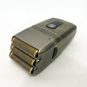 Профессиональная электробритва Шейвер VGR V-335 Shaver с тремя ножевыми блоками, бритва для бороды. Изображение №10 Профессиональная электробритва Шейвер VGR V-335 Shaver с тремя ножевыми блоками, бритва для бороды. Изображение №10