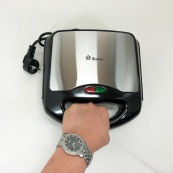 Вафельница Domotec MS-7705  электрическая с антипригарным покрытием 1000 Вт, Электро вафельница. Изображение №19