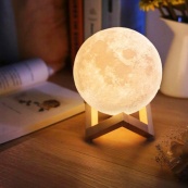 Нічник світиться місяць Moon Lamp 13 см, Нічник для дитини на ніч, Нічник для гарного сну дитини. Зображення №4