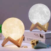 Нічник світиться місяць Moon Lamp 13 см, Нічник для дитини на ніч, Нічник для гарного сну дитини. Зображення №6