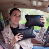 Набор кожаных подушек Audi + брелок в подарок, подушки на подголовник в авто. Изображение №10 Набор кожаных подушек Audi + брелок в подарок, подушки на подголовник в авто. Изображение №10