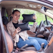 Набор кожаных подушек Audi + брелок в подарок, подушки на подголовник в авто. Изображение №11 Набор кожаных подушек Audi + брелок в подарок, подушки на подголовник в авто. Изображение №11