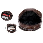 Стильна чоловіча шкіряна сумка слінг,середнього розміру з якісної італійської шкіри у фірмовій упаковці. Зображення №6