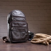 Стильна чоловіча шкіряна сумка слінг,середнього розміру з якісної італійської шкіри у фірмовій упаковці. Зображення №10