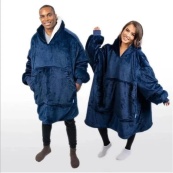 Плед толстовка с капюшоном и рукавами Huggle Hoodie оверсайз. Цвет: синий. Изображение №16