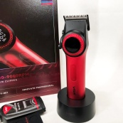 Професійна машинка для стрижки волосся VGR V-001 RED з дисплеєм 9000 об та 10 насадками (1,5-24 мм). Зображення №5