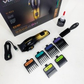Акумуляторна машинка для стрижки VGR V-026 GOLD. Колір: золотий. Зображення №2