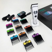 Акумуляторна машинка для стрижки VGR V-880C. Колір: білий. Зображення №13