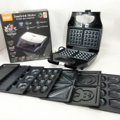 Вафельница бутербродница сендвичница гриль электрическая 8 в 1 RAF R.551 850W Мультипекарь со 8 формами. Изображение №10