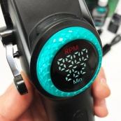 Професійна машинка для стрижки волосся VGR V-001 з дисплеєм 9000 об/хв та 10 насадками (1,5-24 мм). Зображення №22