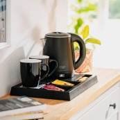 Электрочайник + 2 чашки и поднос ADLER AD 1387 1Л 1300Вт. Изображение №5 Электрочайник + 2 чашки и поднос ADLER AD 1387 1Л 1300Вт. Изображение №5