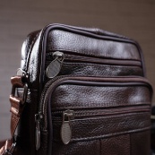 Мужская сумка из натуральной итальянской кожи, коричневая, компактный мессенджер, кроссбоди. Изображение №15