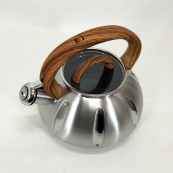 Чайник із свистком Unique UN-5303 кухонний на 3 літри, чайник для газової плитки. Колір: коричневий. Зображення №6