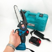 Аккумуляторная цепная мини пила 6"(15 см) Domotec 24V для обрезки деревьев и распила дров, по дереву. Изображение №17