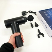 Акумуляторний масажер Fascial Gun KH-320 портативний ручний ударний м'язовий пістолет 4 насадки чорний. Зображення №13