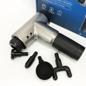 Акумуляторний масажер Fascial Gun KH-320 портативний ручний ударний м'язовий пістолет 4 насадки сірий. Зображення №9