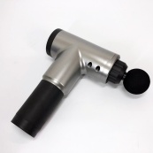 Акумуляторний масажер Fascial Gun KH-320 портативний ручний ударний м'язовий пістолет 4 насадки сірий. Зображення №22