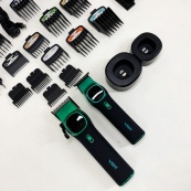 Комплект VGR 2 в 1 V-885 S2 GREEN, аккумуляторная машинка для стрижки и триммер. Изображение №15