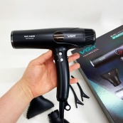 Фен VGR V-469 4 уровня обдува 4 уровня температуры 2 насадки 2400Вт. Изображение №2 Фен VGR V-469 4 уровня обдува 4 уровня температуры 2 насадки 2400Вт. Изображение №2