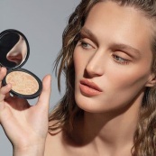 Пудра компактна Palladio VISTUDIO ВІСТУДІО. Зображення №2