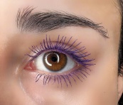 Туш об'ємна  Fancy eyes mascara PHITOMAKE-UP фіолетова. Зображення №3