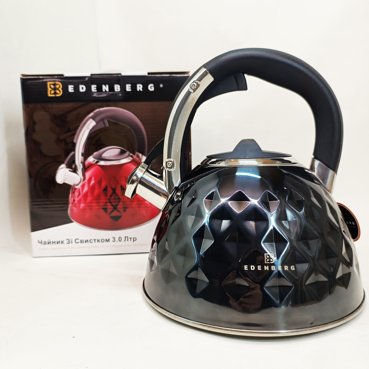 Чайник из нержавеющей стали Edenberg EB-8833 со свистком с индукционным дном 3л Black Чайник из нержавеющей стали Edenberg EB-8833 со свистком с индукционным дном 3л Black