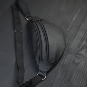 Бананка з натуральної шкіри, сумка чоловіча-жіноча барсетка чорна сумочка. Зображення №5 Бананка з натуральної шкіри, сумка чоловіча-жіноча барсетка чорна сумочка. Зображення №5