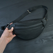 Бананка з натуральної шкіри, сумка чоловіча-жіноча барсетка чорна сумочка. Зображення №7 Бананка з натуральної шкіри, сумка чоловіча-жіноча барсетка чорна сумочка. Зображення №7