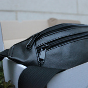 Сумка на пояс из эко-кожи. Сумка через плечо. Бананка мужская, женская Black. Изображение №7