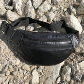 Сумка на пояс из эко-кожи. Сумка через плечо. Бананка мужская, женская Black. Изображение №28