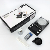 Весы ювелирные высокоточные до 100г, 0.001г точность, 8028, весы для взвешивания золота, веса карманные. Изображение №10 Весы ювелирные высокоточные до 100г, 0.001г точность, 8028, весы для взвешивания золота, веса карманные. Изображение №10