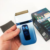 Електробритва-шейвер VGR V-362 чоловіча професійна для сухого гоління з тримером. Колір: білий. Зображення №13