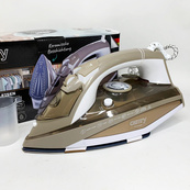 Утюг паровой с керамической подошвой Camry CR 5018 3000Вт. Изображение №4